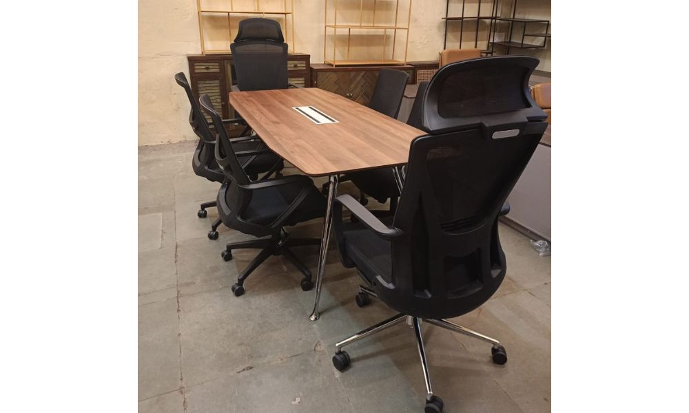  Conference Table 